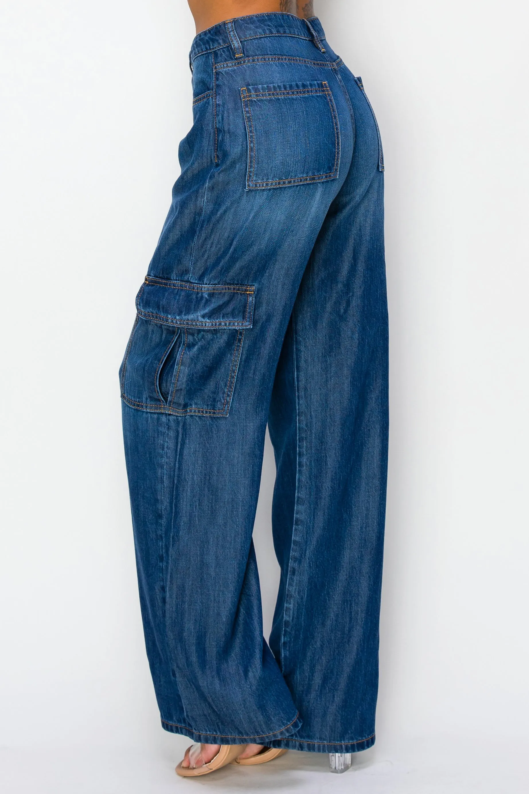 40627 Women's High waisted Light-weight Cargo Jeans