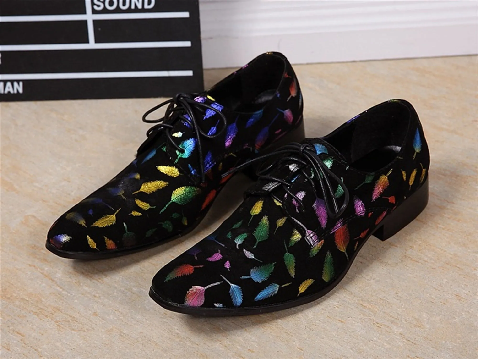 Low Top Lace up Pointed Printed Men Oxford Shoes