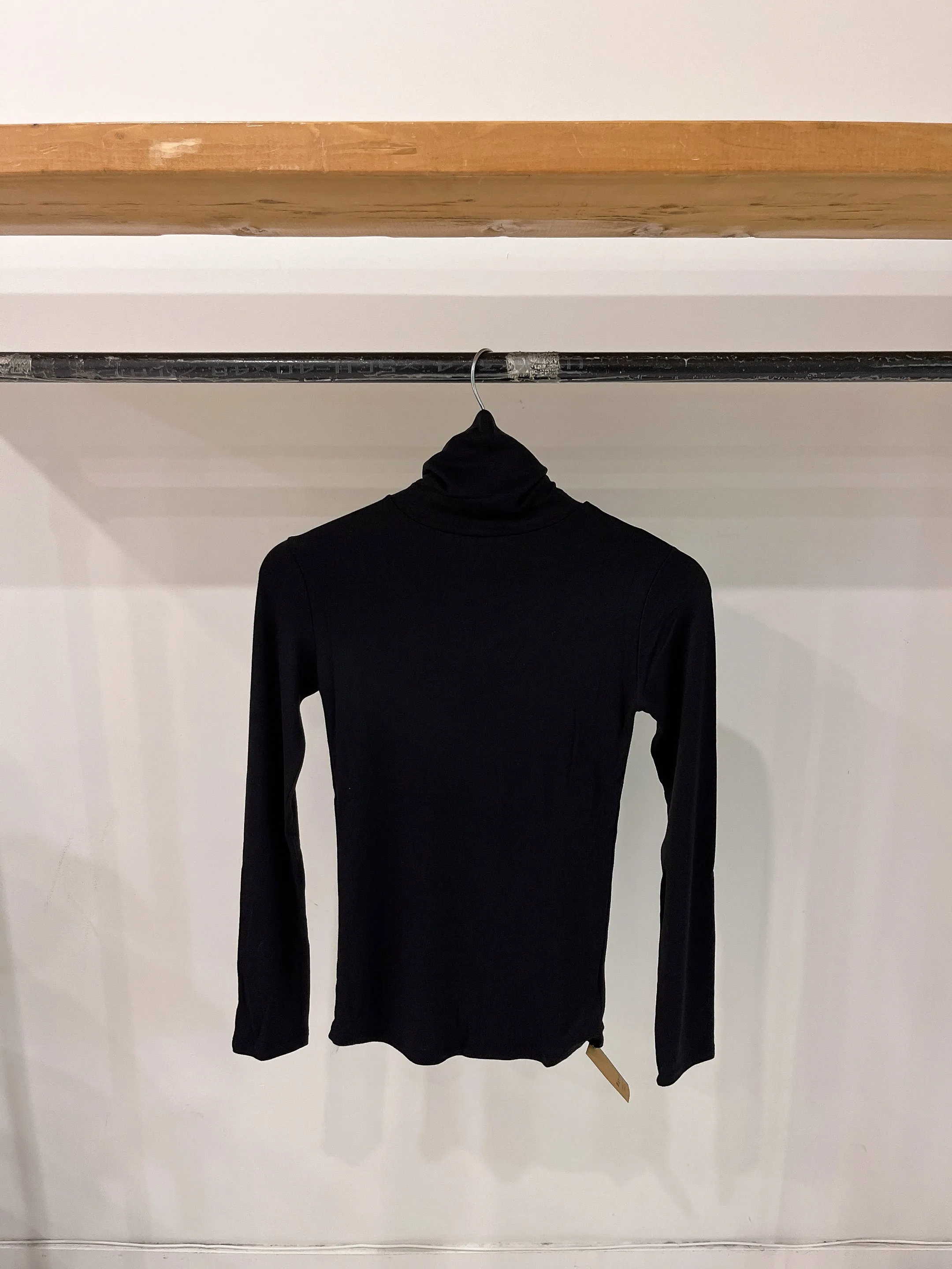 VIVIAN Basic turtleneck top